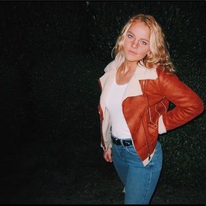 Meet your Posher, Mary beth